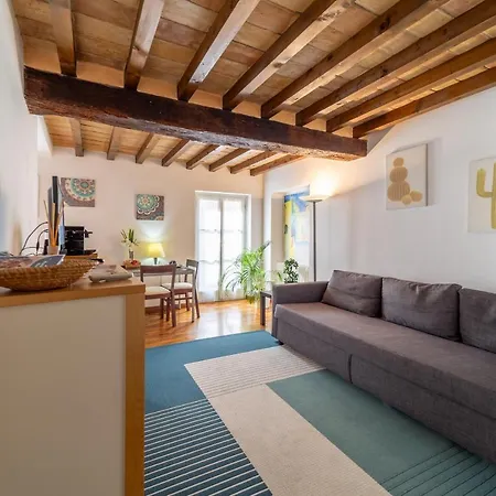 Apartment Parakeet House, Terrazzo In Centro Parma